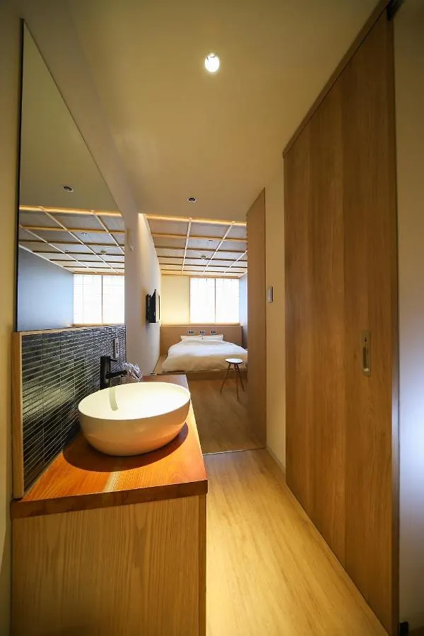 ****  利々 京都 Lili Hotel Kyōto Japan